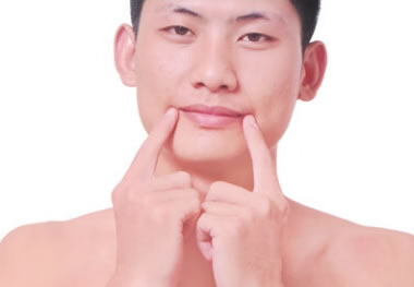 地仓穴的正确位置图